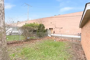 796 E 163rd St, South Holland, IL 60473 - Photo 23