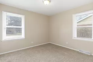 796 E 163rd St, South Holland, IL 60473 - Photo 13