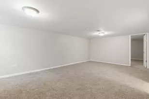 796 E 163rd St, South Holland, IL 60473 - Photo 17