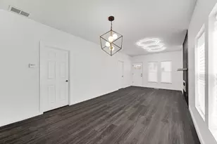 1005 W 123rd St, Calumet Park, IL 60827 - Photo 11