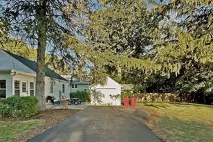 1219 W Healey St, Champaign, IL 61821 - Photo 19
