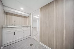 8229 W Giddings St, Norridge, IL 60706 - Photo 15