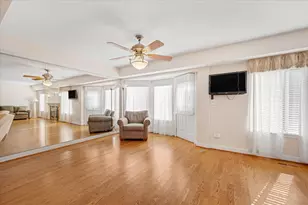 475 Sarah Ct, Wood Dale, IL 60191 - Photo 13