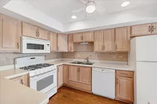 475 Sarah Ct, Wood Dale, IL 60191 - Photo 11