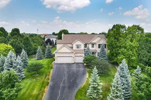 3822 Magnolia Dr, Spring Grove, IL 60081 - Photo 1