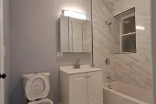 935 W Marquette Rd, Chicago, IL 60621 - Photo 5