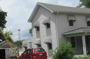 233 Buena Vista St, Paris, IL 61944 - Photo 3