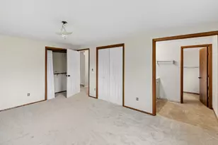 215 Tollview Ct, Gilberts, IL 60136 - Photo 11