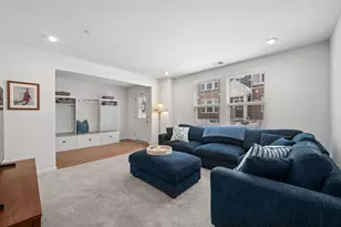 137 Yorktown Ct, Libertyville, IL 60048 - Photo 9