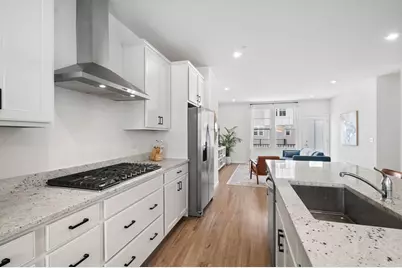 137 Yorktown Court, Libertyville, IL 60048 - Photo 3