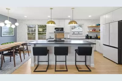 1920 S 4th Street, Dekalb, IL 60115 - Photo 7