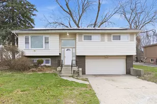 15217 Waterman Dr, South Holland, IL 60473 - Photo 1