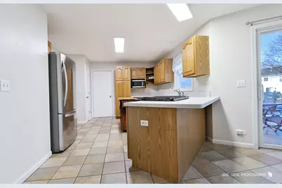 301 Tanager Drive, Woodstock, IL 60098 - Photo 5