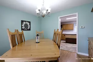 301 Tanager Dr, Woodstock, IL 60098 - Photo 3