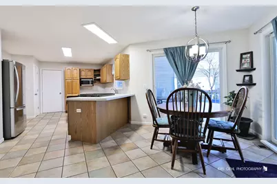 301 Tanager Drive, Woodstock, IL 60098 - Photo 7