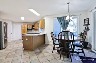 301 Tanager Dr, Woodstock, IL 60098 - Photo 7