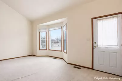 4704 Hartland Trail, McHenry, IL 60050 - Photo 3