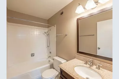 141 N La Grange Road #801, La Grange, IL 60525 - Photo 11