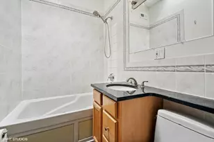 2336 W Taylor St, Chicago, IL 60612 - Photo 27