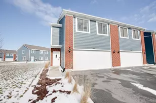 1021 Gillespie Ln, Yorkville, IL 60560 - Photo 1