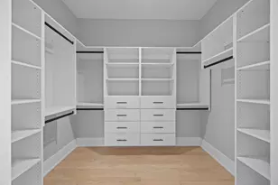 2323 W Farragut Ave, Chicago, IL 60625 - Photo 31