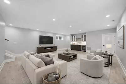 2323 W Farragut Avenue, Chicago, IL 60625 - Photo 17