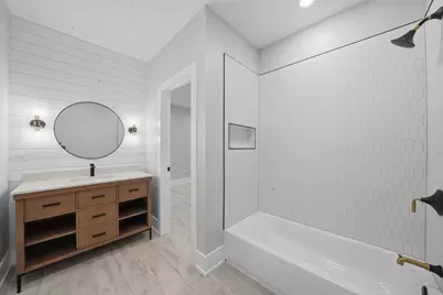 2323 W Farragut Avenue, Chicago, IL 60625 - Photo 19