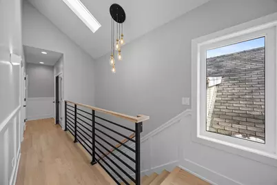 2323 W Farragut Avenue, Chicago, IL 60625 - Photo 37