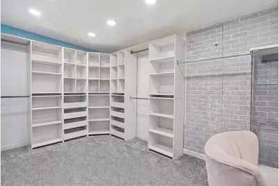 1900 N Kenneth Avenue, Chicago, IL 60639 - Photo 11