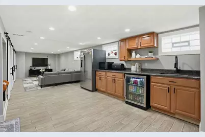 1900 N Kenneth Avenue, Chicago, IL 60639 - Photo 15