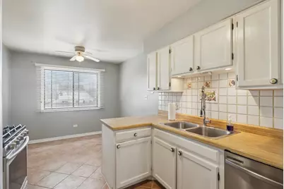 1200 Knottingham Court #2B, Schaumburg, IL 60193 - Photo 5