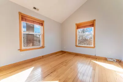 5454 W Eddy Street, Chicago, IL 60641 - Photo 11