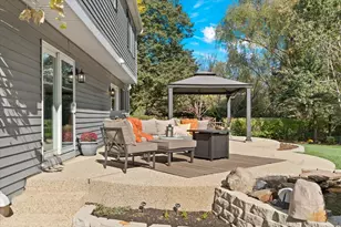 1055 Autumn Dr, Antioch, IL 60002 - Photo 13