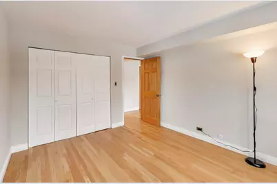 9420 Bay Colony Drive #2E, Des Plaines, IL 60016 - Photo 21