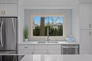 826 S Charles Ave, Naperville, IL 60540 - Photo 11