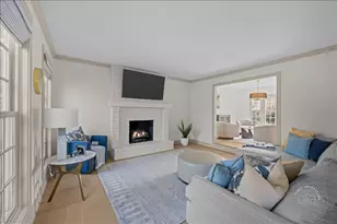 826 S Charles Ave, Naperville, IL 60540 - Photo 7