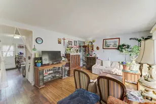 1176 N Boxwood Dr, Mount Prospect, IL 60056 - Photo 3