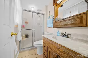 1321 Hampton Ln, Schaumburg, IL 60193 - Photo 17