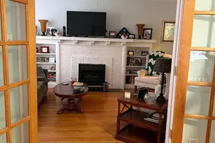 1130 W Pratt Blvd, Chicago, IL 60626 - Photo 3