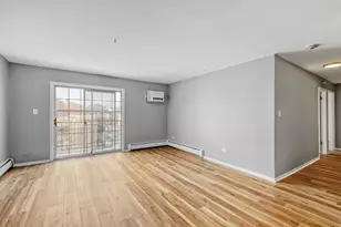 147 W Elk Trail, Carol Stream, IL 60188 - Photo 3