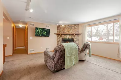 5615 Bunny Avenue, McHenry, IL 60051 - Photo 9