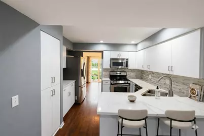 147 White Branch Court N, Schaumburg, IL 60194 - Photo 7