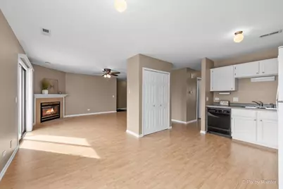 565 Dean Drive #F, South Elgin, IL 60177 - Photo 9