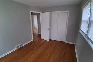 17333 Roy St, Lansing, IL 60438 - Photo 5