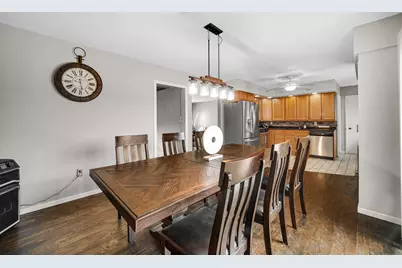 17509 Maple Avenue, Lansing, IL 60438 - Photo 5