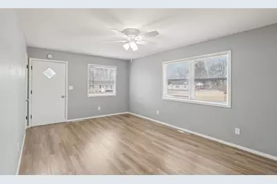 1134 Franklin Avenue, Winthrop Harbor, IL 60096 - Photo 3