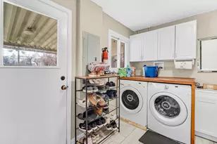 31 E 14th Pl, Lombard, IL 60148 - Photo 13