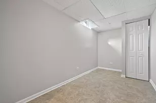 685 E Thornhill Ln, Palatine, IL 60074 - Photo 33