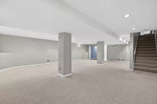 685 E Thornhill Ln, Palatine, IL 60074 - Photo 31