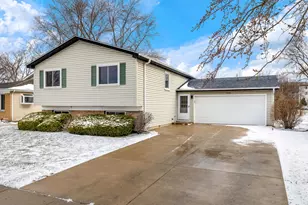 1006 Foxworth Blvd, Lombard, IL 60148 - Photo 1